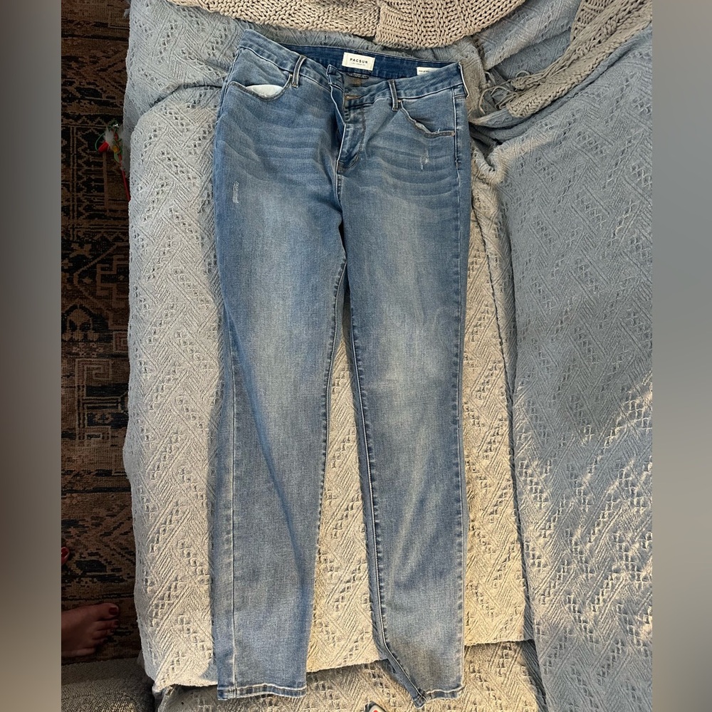 PACSUN super stretch jeans with zipper and button fly. Super stretch jegging 32L